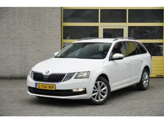 Škoda Octavia Combi 1.5 TSI 150PK! Automaat Business Edition BJ2019 Lmv 16" | Led | Pdc | Afneembare