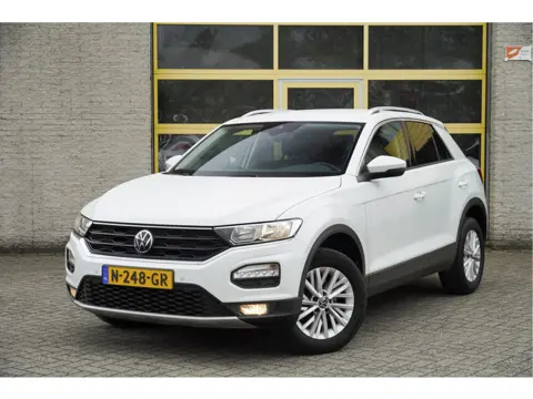 Volkswagen T-Roc 1.0 TSI Style BJ2021 Lmv 16" | Led | Pdc | App-Connect | Navigatie (Niet vrijgescha