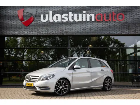 Mercedes-Benz B-Klasse 200 Ambition , Stoelverwarming, Navigatie,