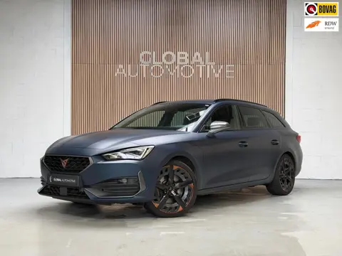 Cupra Leon Sportstourer 1.4 e-Hybrid VZ Copper Edition - 19'' - SPORTSTOELEN - UNIEKE KLEUR