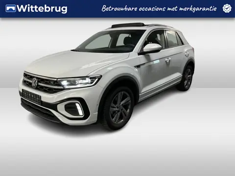 Volkswagen T-Roc 1.0 TSI R-Line / PANO/ 2X R-LINE/ ACC/ PARKEER SENSOREN V+A/ STOELVERWARMING/ APP-C
