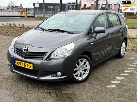 Toyota Verso 1.8 VVT-i Business/Pano/Camera/Navi/