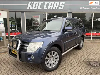 Mitsubishi Pajero 3.2 DI-D Instyle Side Window Van GRIJS KENTEKEN