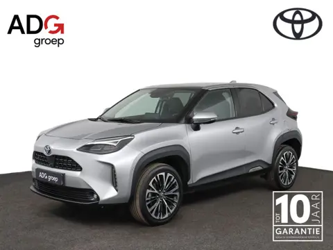 Toyota Yaris Cross 1.5 Hybrid Executive | 360 graden camera | Panoramadak | Stoelverwarming |