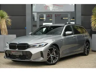 BMW 3 Serie Touring 330e M Sport High Executive 292pk Navigatie/HUD/360Camera