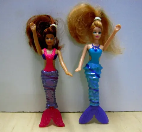 McDonald'S 2 zeemeermin pop Mattel 2010 [WKS39]