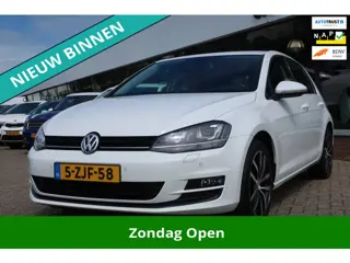 Volkswagen Golf 1.2 TSI Highline 1E EIG_XENON_NAVI_CRUIS_PDC V+A_LMV_NAP.