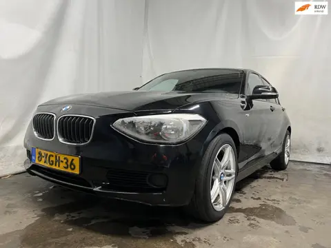 BMW 1-serie 114i - Schade