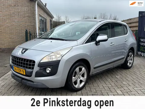 Peugeot 3008 1.6 VTi ST | pano | cruise | clima | trekhaak |