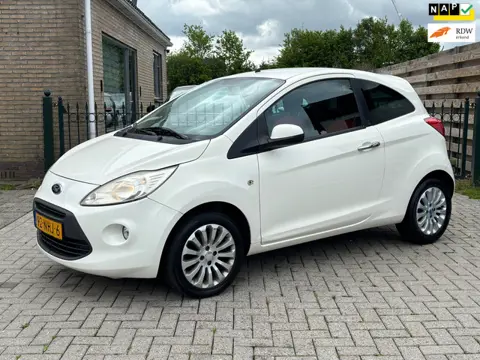 Ford Ka 1.2 Titanium | NW kopelling |airco | nieuwe apk !
