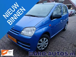 Daihatsu Cuore 1.0-12V 5d. Anniversary | NW. DISTR.+KOPPELING! 5-DEURS! Boekjes! 2009| RIJKLAAR!