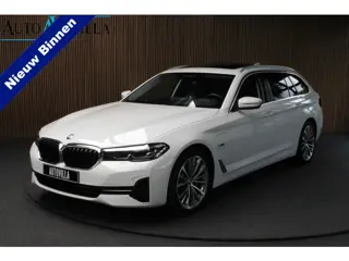 BMW 5 Serie Touring 530e xDrive Panodak Leder Camera Memory ACC Elektr. achterklep Virtual Carplay L