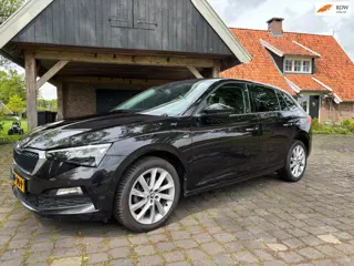 Skoda SCALA 1.0 TSI Business Edition Apple carplay