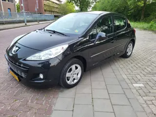 Peugeot 207 1.4 VTi Blue Lease Executive