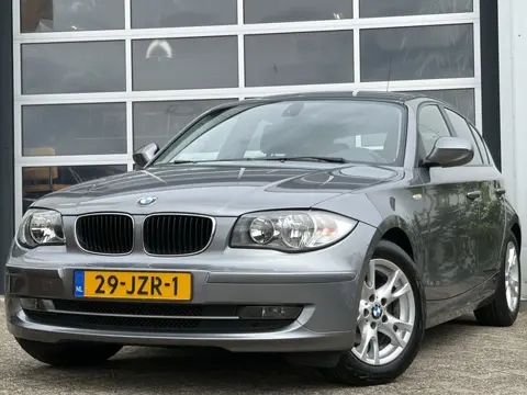 BMW 1-serie 116i Business Line 122pk | Airco automatisch | Dimlichten automatisch | Elektrische rame