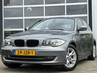 BMW 1-serie 116i Business Line 122pk | Airco automatisch | Dimlichten automatisch | Elektrische rame