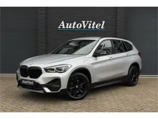 BMW X1 xDrive25e | Leder | Harman Kardon | Head-Up | Memory | Adaptive Cruise | Stoel + Stuurverwarm
