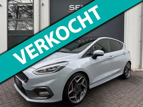 Ford Fiesta 1.5 EcoBoost ST-3 Performance 200 Pk Pano/Launch Control/Recaro/Full Led/B&O/Sperdif/Cam
