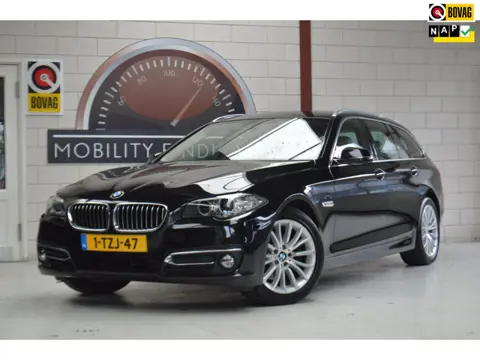 BMW 5-serie Touring 520i Luxury Ed. trekhaak, nwe banden. GARANTIE