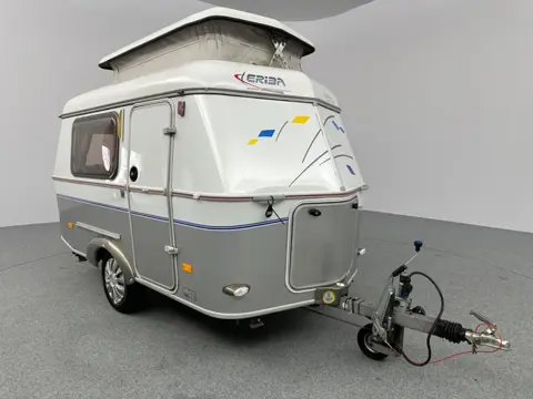 Eriba Touring Puck 120 <750 kg Lengtebedden OOK INKOOP