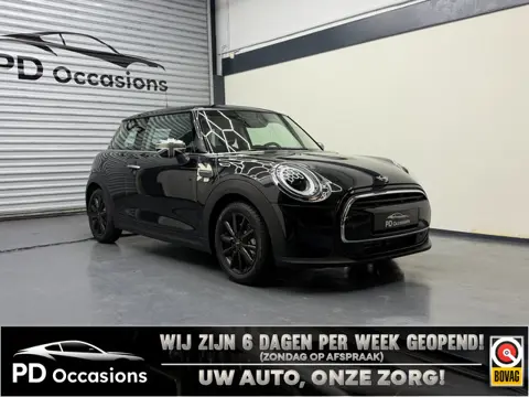 Mini Mini 1.5 Cooper 136PK - Navi - Sfeerverlichting - Clima -Parkeersensoren - LM Velgen