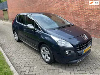Peugeot 3008 1.6 HDiF Active Clima Cruise PDC
