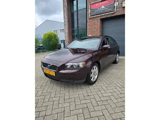 Volvo S40 2.4 Elite automaat nwe apk