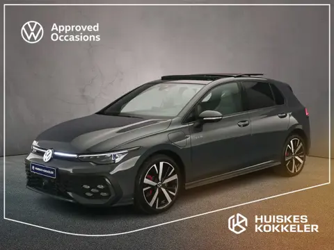 Volkswagen Golf GTE 1.5 TSI eHybrid 272pk DSG Automaat Trekhaak, Panoramadak, 360 camera, Lederen be