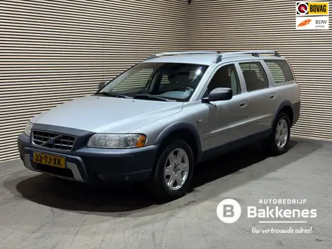 Volvo XC70 2.5 T Momentum | AWD | Automaat | Trekhaak | Airco