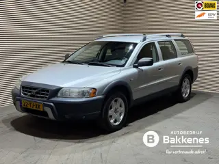 Volvo XC70 2.5 T Momentum | AWD | Automaat | Trekhaak | Airco