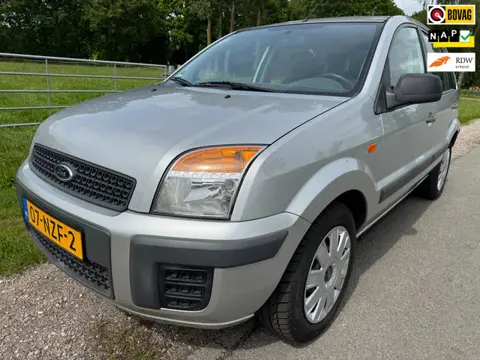 Ford Fusion 1.4-16V Cool & Sound top onderhouden met airco en trekhaak