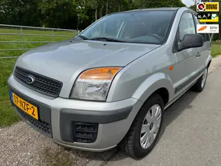Ford Fusion 1.4-16V Cool & Sound top onderhouden met airco en trekhaak