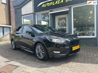 Ford Focus Wagon 1.0 ST-Line / NAVI / PDC / CLIMAT / USB