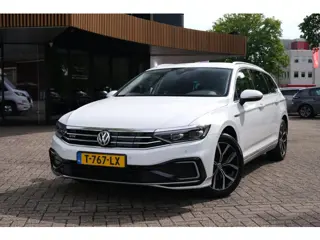 Volkswagen Passat Variant 1.4 TSI PHEV GTE Business|Rijklaar!|ACC|Trekhaak|Massage|Carplay|Camera|Al