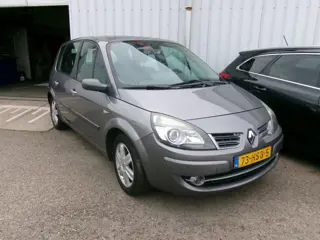 Renault Scénic 1.6-16V Business Line (bj 2009)