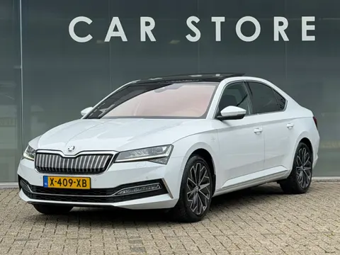 Skoda Superb 1.4 TSI iV LAURIN & KLEMENT PANORAMADAK TREKHAAK