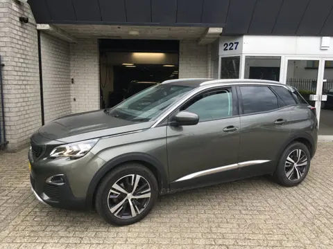 Peugeot 3008 1.6 BlueHDi Blue Lease Premium / NAVI / CLIMA / EXPORT / AUTOMATIC