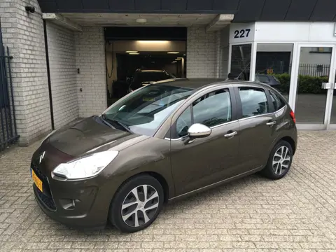 Citroen C3 1.6 e-HDi Collection / CLIMA / CRUISE / METALLIC / EURO-5