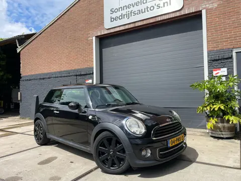 MINI Mini 1.6 Cooper Business Line Dubbele glazen daken Zwart
