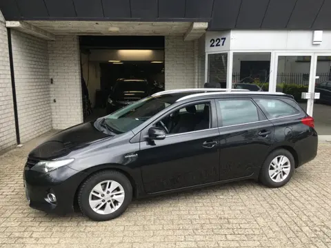 Toyota Auris Touring Sports 1.8 Hybrid Aspiration / CAMERA / NAVI / DEALER SERVICED / HYBRIDE CHECK 