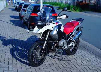 BMW R1200GS 2012 zeer compleet 65.000 km 2 wielsets BTW
