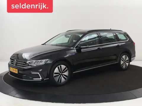 Volkswagen Passat 1.4 TSI PHEV GTE | SOH 95,9% | Stoelverwarming |  Massage | Camera | Carplay | Ada