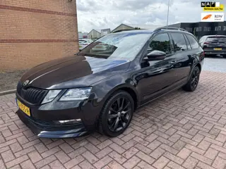 Skoda Octavia Combi 1.0 TSI Greentech Sport Business, Full Led, Apple Carplay