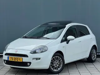 Fiat Punto Evo BWJ 10-2012 | 0.9 86PK TwinAir Lounge | PANO DAK | CLIMA | NAVI | PDC | DONKER GLAS |