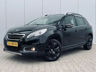 Peugeot 2008 1.2 PureTech Urban Cross, Navi, Leder, Climate, Pdc