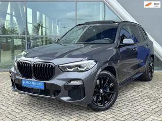 BMW X5 XDrive45e High Executive M Sport 394pk Trekhaak / Panoramadak / Stuurverwarming