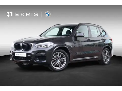 BMW X3 xDrive20i High Executive / M-Sport Pakket / Stuur & Stoelverwarming / Hifi / Head-Up / Adapti