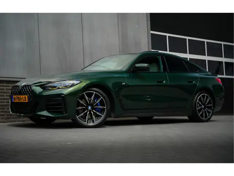 BMW 4 Serie Gran Coupé 430i 245 pk Business Edition Plus M-Sportpakket / Sanremo-Groen/ Pano-Dak/ Le