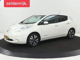 Nissan LEAF 30 kWh | SOH 88% | Leder | Stoelverwarming |  Trekhaak | 360 Camera | Navigatie | Achter