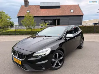 Volvo V40 2.0 T4 190 PK Business Sport Design Automaat Panoramadak, Leder,Full-Led Xenon